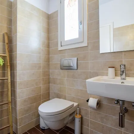 Daphne's Place - Private With Pool In Naxos Vívlosz