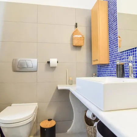 Daphne's Place Vívlos