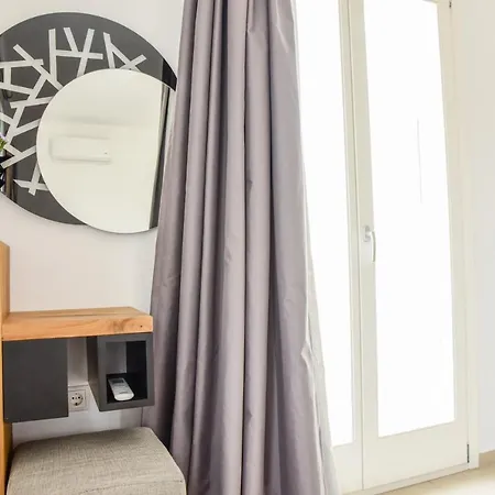 Daphne's Place - Private With Pool In Naxos Vívlos