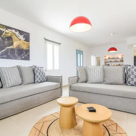 Daphne's Place - Private With Pool In Naxos بيت للعطل