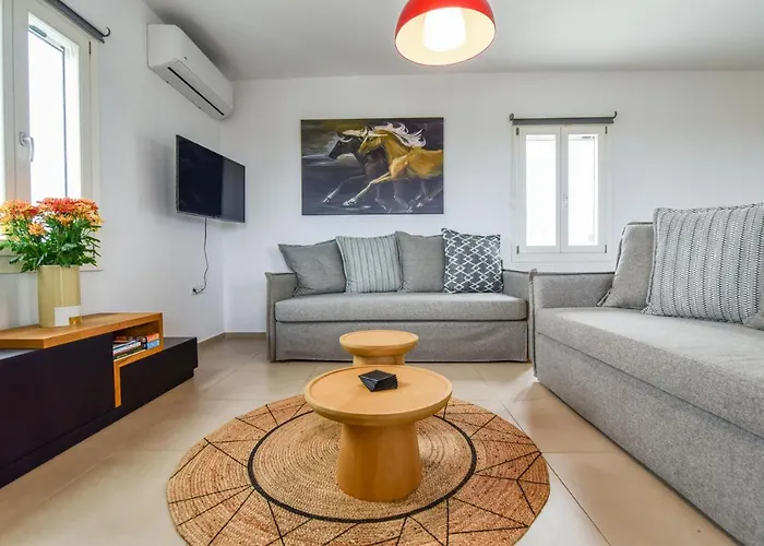 Daphne's Place - Private With Pool In Naxos Vakantiehuis