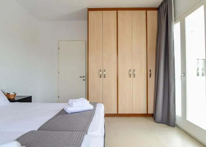 Daphne's Place - Private With Pool In Naxos Vakantiehuis *