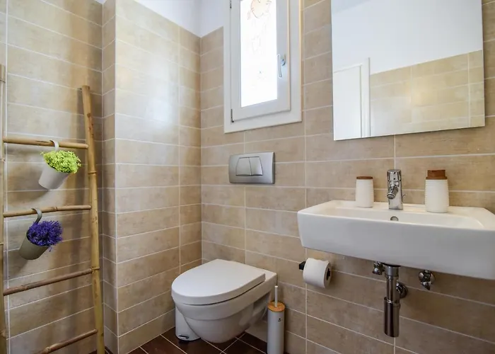 Daphne's Place - Private With Pool In Naxos Vívlos