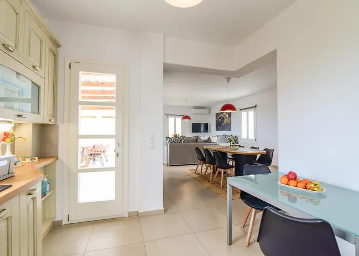 Daphne's Place - Private With Pool In Naxos Vakantiehuis