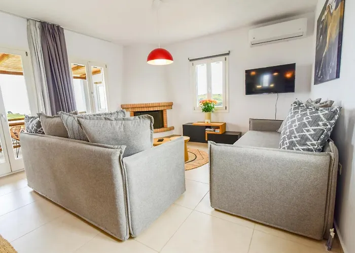 Daphne's Place - Private With Pool In Naxos Vakantiehuis