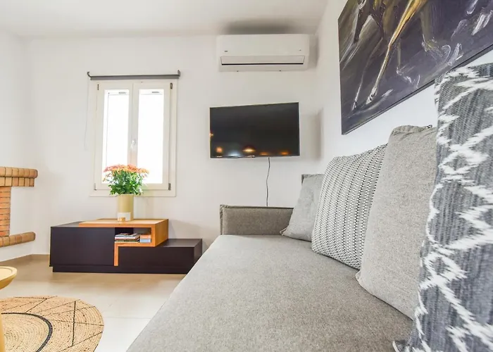 Daphne's Place - Private With Pool In Naxos Vakantiehuis